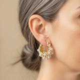 Boucles d'oreilles en or au design vintage avec perles — Doumira