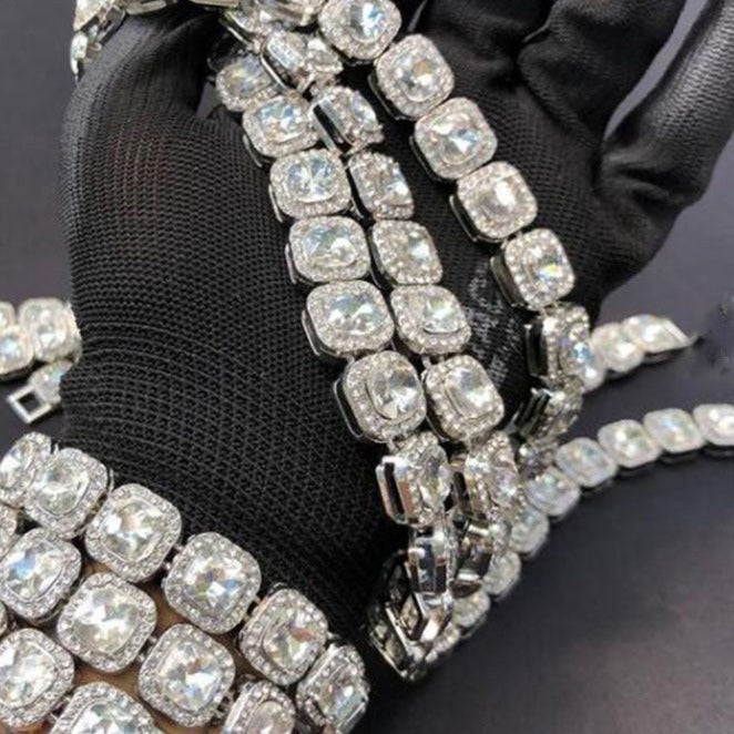 Chaine hip hop bling bling — Doumira