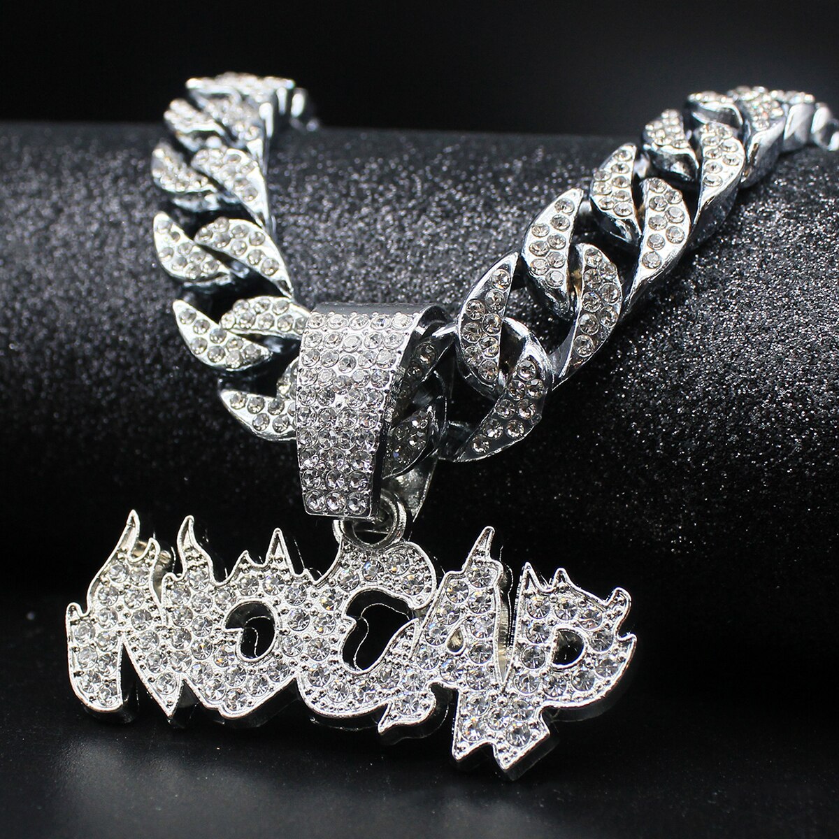 Chaine diamant rappeur — Doumira