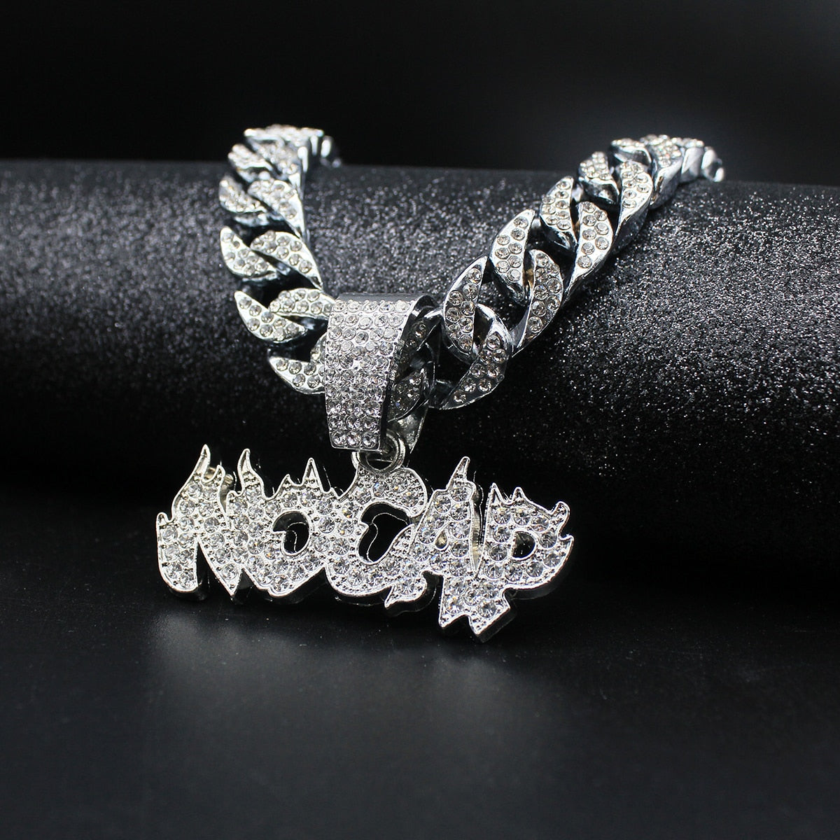Chaine diamant rappeur — Doumira