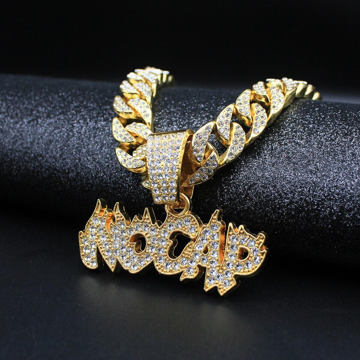Chaine diamant rappeur — Doumira