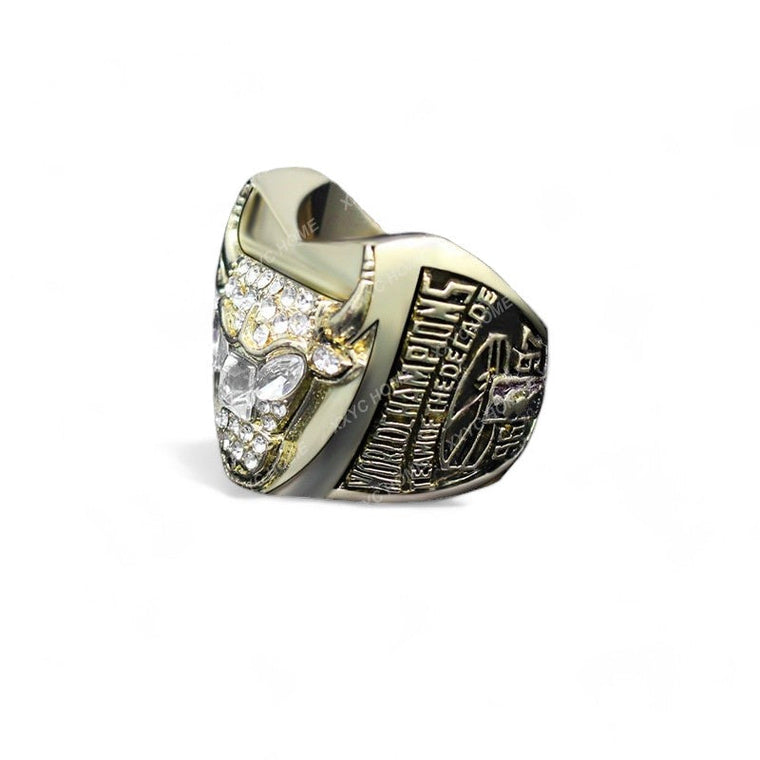 Bague taureau pavée