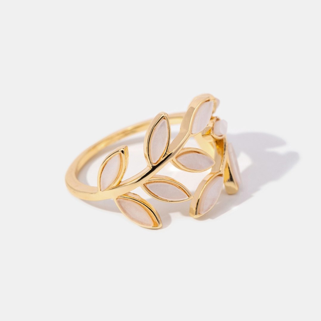 Bague Motif Feuille d'Or — Doumira